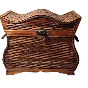Asiatisch inspirierter Weidenkorb Truhe geflochten Rattan Aufbewahrungsbox Truhe Klappdeckel - Bild 1 von 16