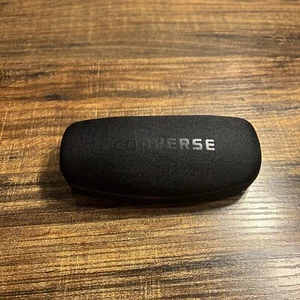 Estuche para gafas Converse negro con cubierta - Imagen 1 de 3