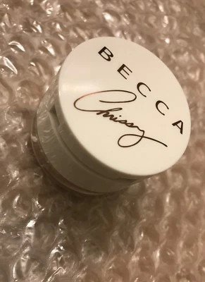 BECCA x Chrissy Teigen Glow Soufflé Highlighter Eyeshadow Duo Cinnamon Churro - Image 1 of 4