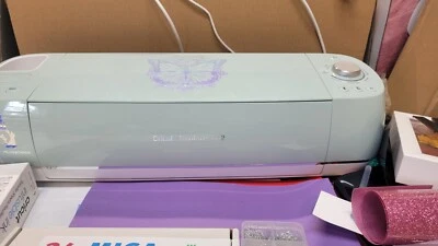 paquete Circut Explorer Air 2 Foto 1 de 4