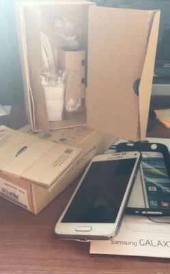 SAMSUNG GALAXY S5 MINI (Bianco) 4,5 Pollici NUOVO OTTIMO - Immagine 1 di 4