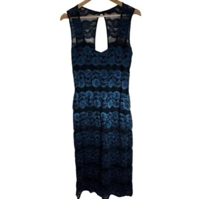 Vestido Babydoll Gótico Encaje Bordado Elvira Capricho Romance Oscuro Cuello en V Foto 1 de 4