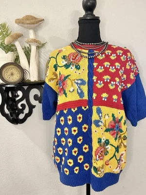 Blusa Suéter Marisa Christina Vintage Años 90 Tejida a Mano Floral Rojo Azul Floral M Foto 1 de 4
