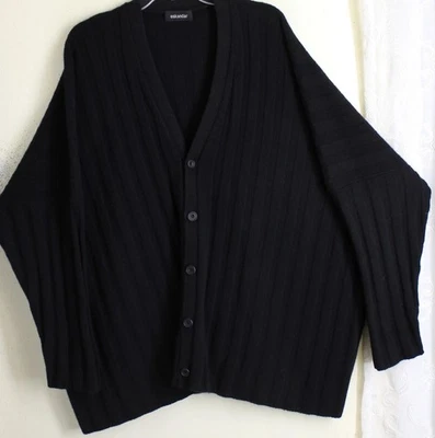 Cardigã suéter de pelúcia com nervuras Eskandar O/S Heavy Rich preto 32"L 100% cashmere - Imagem 1 de 4