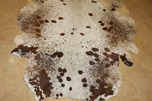 30.2 Ft Original Cowhide Rug/Fur skin,Fully Processed Cow hide Upholstery Hide - Picture 1 of 7