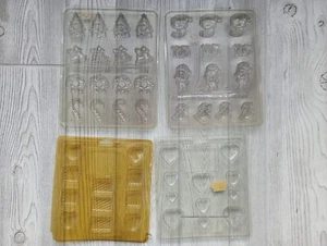 Lote de 4 moldes de caramelo de plástico de colección Apollo Christmas & Wilton Hearts - Imagen 1 de 13