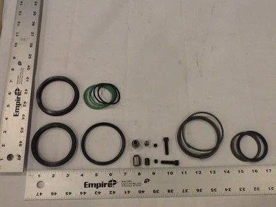 7017127 Fits JLG Seal Kit  SK-161601301J  - Image 1 of 3