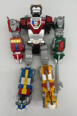 Legendary Voltron Classic Playmates 16" Action Figure 2017 - Image 1 of 4