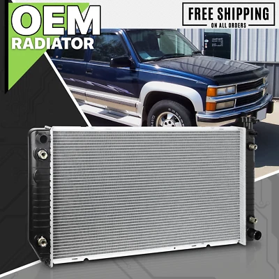 Radiador de refrigeración de aluminio estilo OE 1522 apto para Chevy/GMC C/K Tahoe/Yukon 1992-2000 Foto 1 de 4