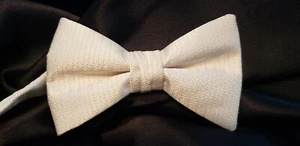 Men's Ivory Herringbone Bow Tie Tuxedo Pre Tied Formal Tux Shirt TUXXMAN - Picture 1 of 1