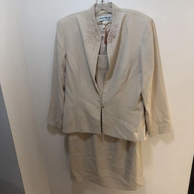 Mujeres - Karen Miller New York - Conjunto de Falda Blazer - Talla 12 Crema con Cuentas de Coral  Foto 1 de 4