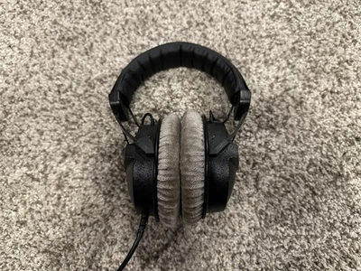 Beyerdynamic DT 770 Pro Studio Headphones 250 Ohm - Image 1 of 2