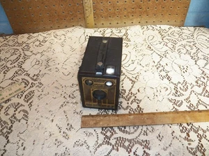 Vintage KODAK Brownie Target Six 20 Box Camera - Photo 1 sur 8