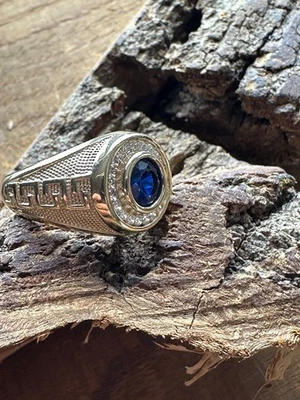 Nuevo anillo griego de oro amarillo macizo de 10 quilates con zafiro de 1,25 quilates para hombre talla 10,25 Foto 1 de 4