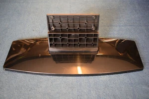Digifusion D32WLU53HID (32") Tischplatte Standfuß mit Befestigungsschrauben - Bild 1 von 7