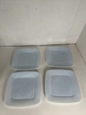 4 квадратные стеклянные салатные тарелки с подвеской из голубого азурита Fire King Delphite MCM 8,25 - Изображение 1 из 3