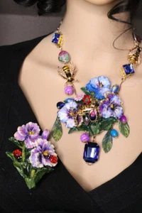Zibellini Hand Painted Violet Flower Ladybug Brooch - Picture 1 of 7