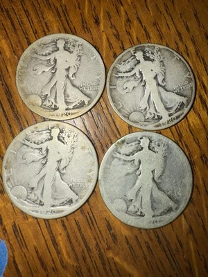 10 Liberty Half Dollars – 1920–1929 – Includes Semi-Keys 1923-S, 1927-S, 1928-S - Image 1 of 4