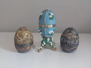 Egg Shaped Trinket Box Lot Of 3 - Hinged Lid Ornate Floral Pedestal Oval Shape - Picture 1 of 10