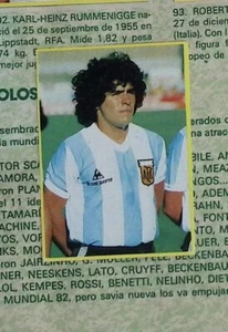 FUTBOL EN ACCION DANONE MUNDIAL 82 Nº 94  MARADONA ARGENTINA - Picture 1 of 2