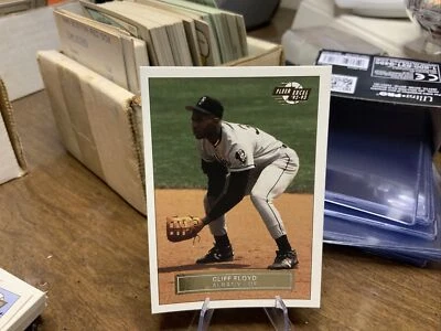 1992-93 Excel #58 Cliff Floyd  - Image 1 of 2