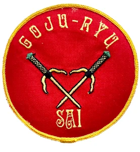 NEW VINTAGE RED MARTIAL ARTS CROSSED SAI WEAPONS EMBROIDERED SEW ON 4" PATCH - Picture 1 of 3