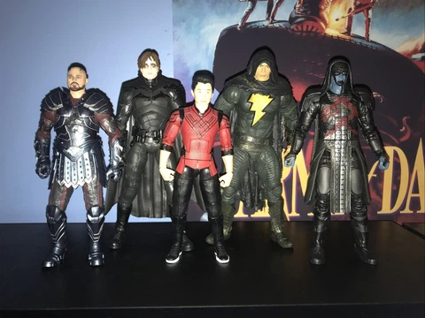 Action Figure Lot Of 5 -Marvel Legends DC McFarlane MINT Cover