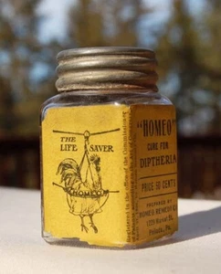 Antique VETERINARY bottle CHICKEN DIPTHERIA CURE w/LABEL & EMBOSSING blown glass - Picture 1 of 3