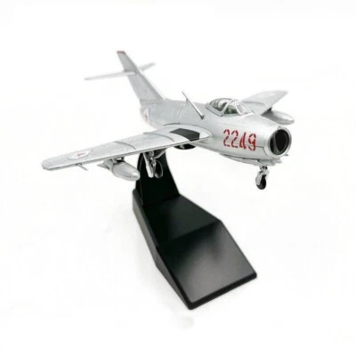 1:72 Korean War Mikoyan MiG-15 Fighter Aircraf Model Diecast Military Collection - Image 1 of 4