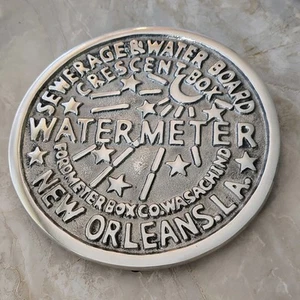 New Orleans Water Meter Cover Silver Metal Art 7.75” Round Trivet Home Decor - Picture 1 of 12