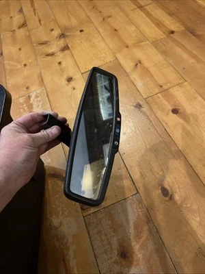 🏁2017 2018 2019 GMC Sierra  Interior Rear View Mirror Assembly OEM E11026392 - Image 1 of 4