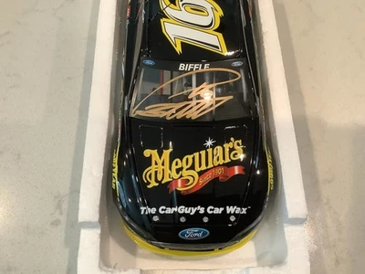 Tarjeta diecast y autografiada de Greg Biffle 2014 Ford Fusion Meguiar Foto 1 de 4