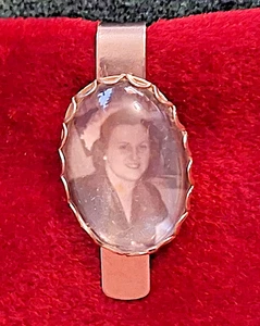Vintage Unique Silver-tone Memorial Sweetheart Photo Holder Tie Clasp - Picture 1 of 5