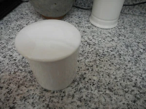 Weiße Porzellan Deckeltopf (klein) - Made in Brasil - sehr Vintage - Bild 1 von 6