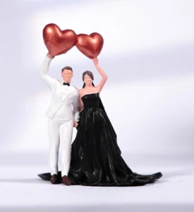 1/87 1/64 1/43 1/24 1/18 Miniatur Paar Holding Love Requisite Modell Spielzeug - Bild 1 von 3