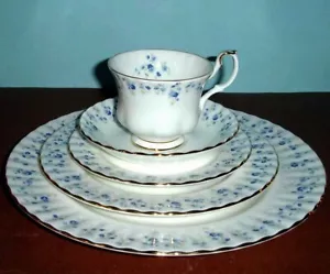 Royal Albert Memory Lane 5 Piece Place Setting Dinnerware Set New - Picture 1 of 2