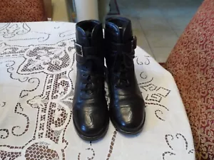 Chanel Black Calf Leather Combat Lace up Quilted Ankle Boots Size 38.5B - Picture 1 of 24