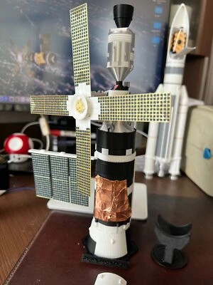 Nave espacial Skylab de Estados Unidos escala 1:144 modelo 3D construido hecho a mano modelo juguete Foto 1 de 4