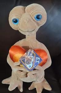 ET The Extraterrestrial 40th Anniversary Heart Plüschtier Universal Studios - Bild 1 von 11