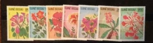 GUINEA BISSAU 1983 FLOWERS CACTUS SET MNH S15994-4 - Picture 1 of 1