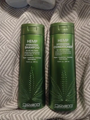 批量 Giovanni 大麻保湿洗发水和护发素 批量 13.5 盎司 每件 — 第 1/2 张图片