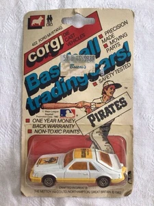 Tarjeta de piratas de autos coleccionables de béisbol Corgi Ford Mustang - Imagen 1 de 2