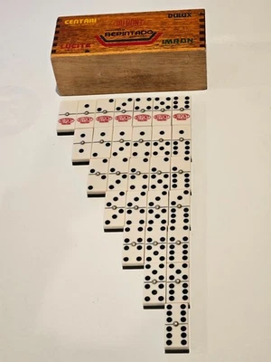 SUPER RARO DUPONT Conjunto de Dominó Jogo Caixa de Madeira Usado Colecionável Preto Branco - Imagem 1 de 4