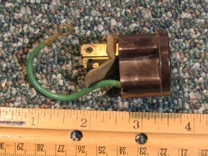 Eagle 15A 125V 2-Prong Male to 3-Prong Female Plug - Picture 1 of 3