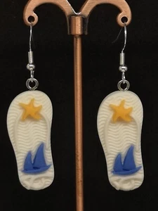 Beach Filp-Flop Earrings Silver Plated Hooks - Picture 1 of 3