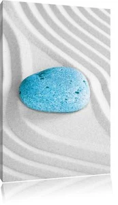 Ein Stein im Sand mit Wellenmuster Leinwandbild Wanddeko Kunstdruck - Bild 1 von 1