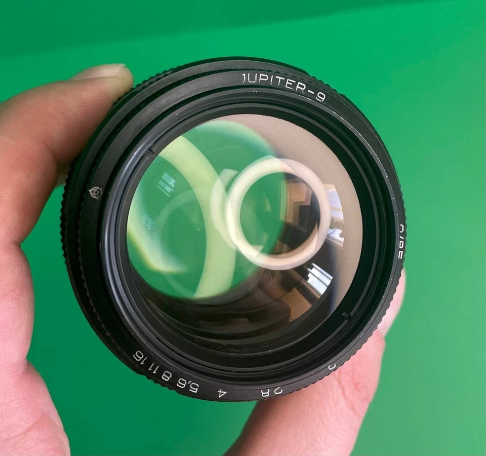 JUPITER-9  85 mm F/2.0 USSR Lens m42 mount RARE s/n 9000098 - Image 1 of 4