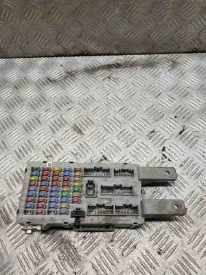 Scatola fusibili Hyundai Santa Fé III DM 919502B401 2.20 Diesel 147kw 30513335 - Immagine 1 di 3