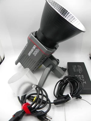 Amaran 200x LED Light - Image 1 of 4