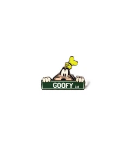 Goofy Disney Street Signs Mystery Pin - Picture 1 of 2